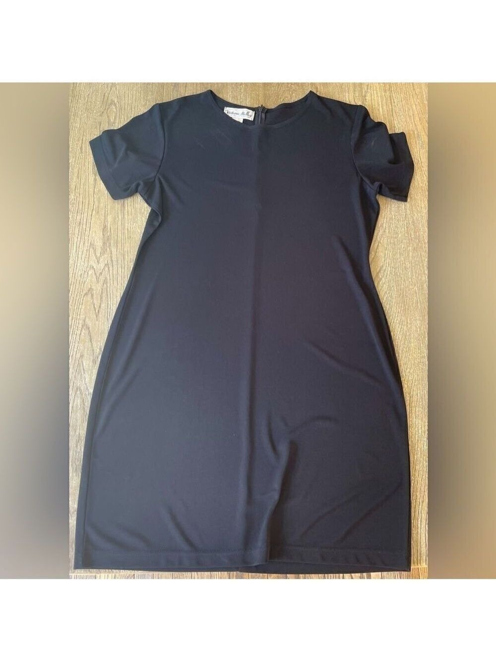 Victoria Holley Short Sleeve Zipper Back Dress